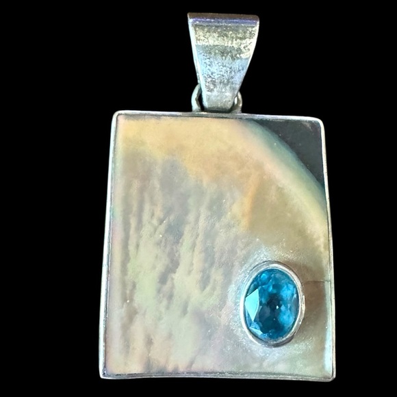 Mother of Pearl and Blue Topaz Abalone Shell Silver Pendant - Picture 1 of 7
